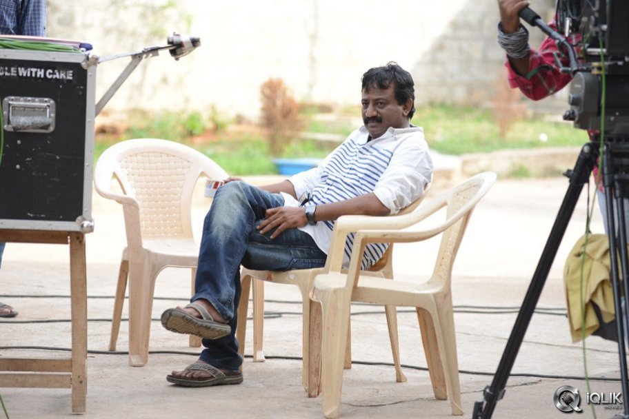 Dikkulu Choodaku Ramayya